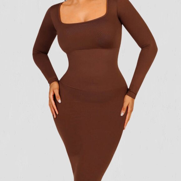Magic Sculpt Built-In Shapewear Dress, Long Sleeve Chocolate - Picture 7 of 8